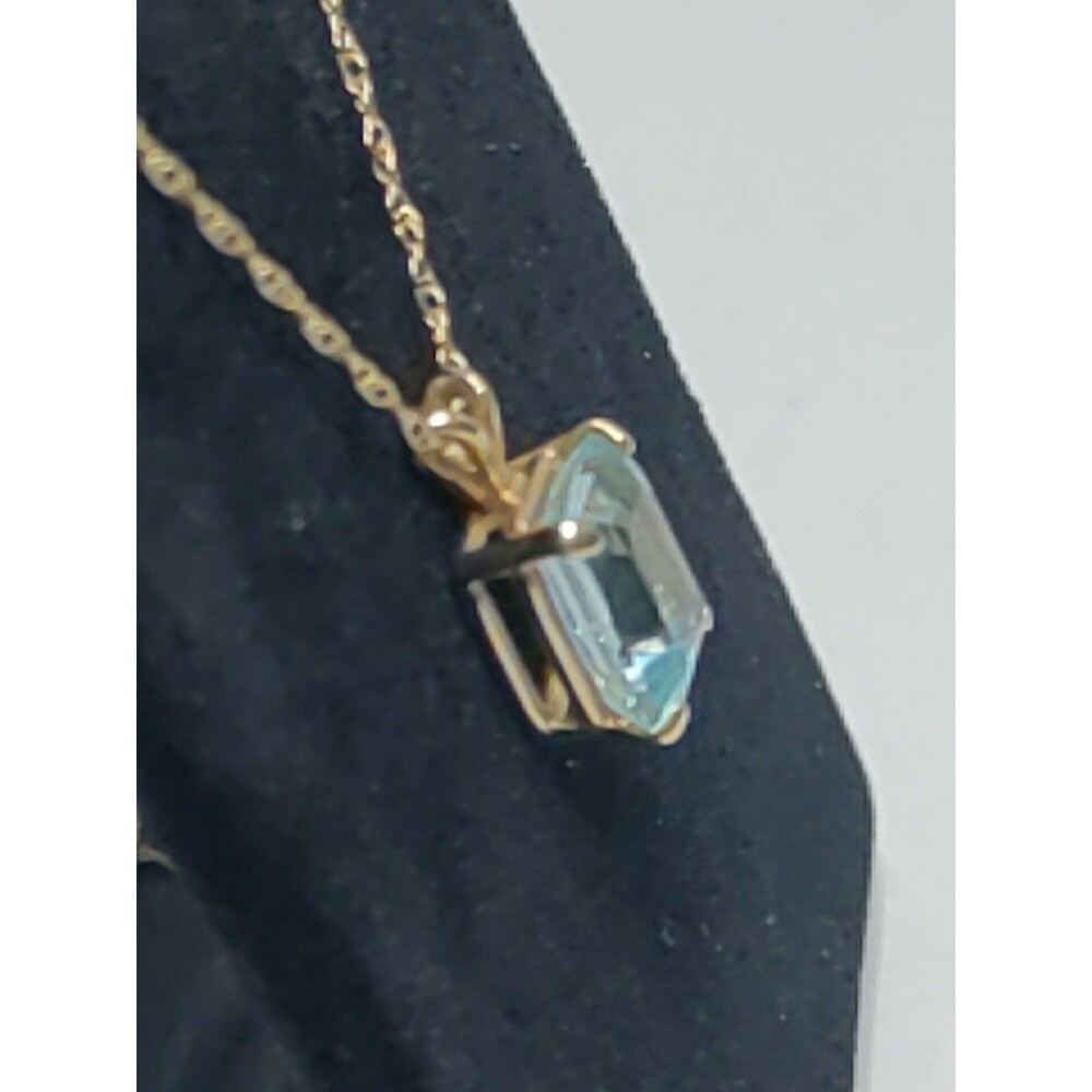 14K Gold And Blue Topaz Pendant Necklace 4 Carat Emerald Cut - Picture 5 of 5